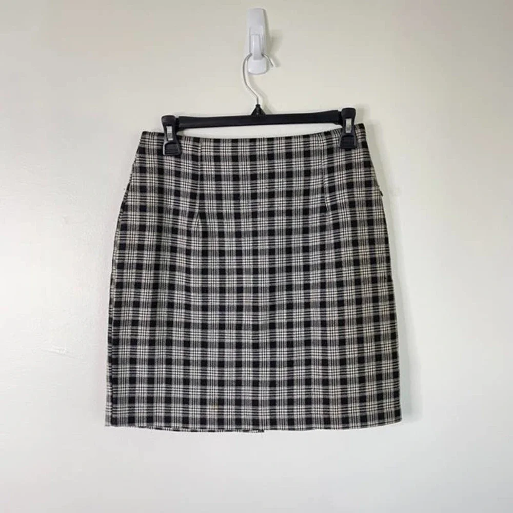 Vintage B.Moss Plaid Mini Skirt(4) - Picture 1 of 7